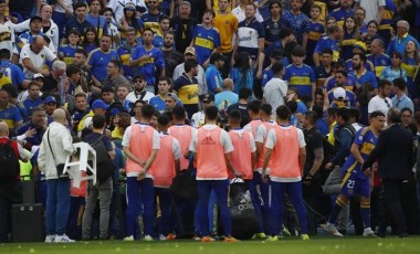 Derbide ortalık karıştı: Futbolcu taraftarla kavga etti!