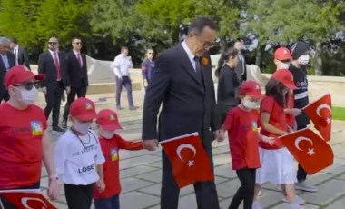 LÖSEV'den Anıtkabir ziyareti: Ülkemizi tekrar kuruluş raylarına çekmek için sonuna kadar savaşacağız