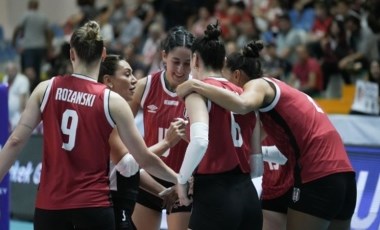 Beşiktaş Kadın Voleybol Takımı, Aras Kargo'yu yendi