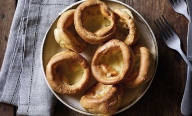 İngiliz mutfağının çok sevilen pratik lezzeti: Yorkshire pudding tarifi