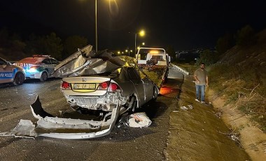 İzmir'de feci ölüm: Direksiyon hakimiyetini kaybetti, otomobilden fırladı!