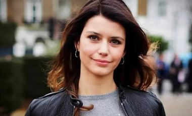 Beren Saat'in başrolünde olduğu 'Gizli Dolap'tan ilk set fotoğrafı paylaşıldı