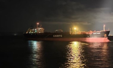 Çanakkale Boğazı'ndan geçen tanker makine arızası yaptı