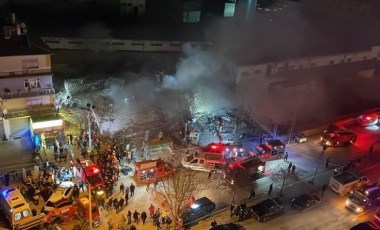 Yıllar önce yine Konya'da bir bina çökmüştü: Konya'da çöken binada enkaz altında kalanlar var