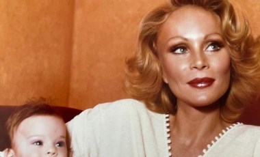 Estetik ameliyatlarıyla ünlüydü! Kedi Kadın Jocelyn Wildenstein, hayatını kaybetti...