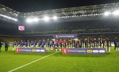 Fenerbahçe tribünlerinden istifa çağrısı!