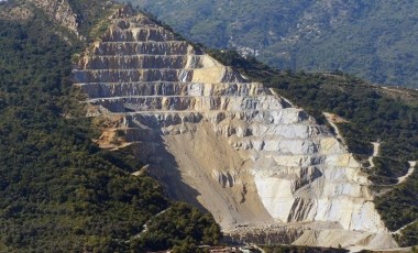 ‘Bir avuç taş ve mermer için geleceğimiz feda ediliyor’