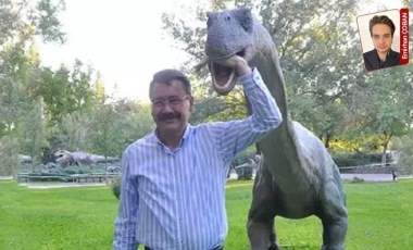 Melih Gökçek ‘hareketli ve sesli’ diye övündüğü heykeli 3 katı pahalıya almış: Servet değerinde dinozor