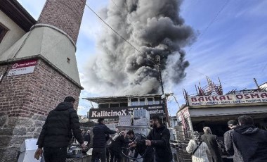 Başkentte korkutan yangın... Yandaki dükkanlara da sıçradı!