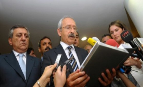 Kılıçdaroğlu'ndan Cumhuriyet'e taziye ziyareti