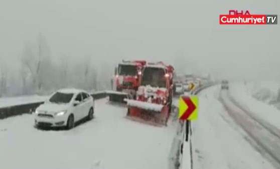 Bolu Dağı'nda TIR kazası