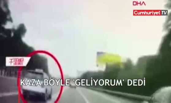 Kaza 'geliyorum' dedi... Taksi sürücüsü seyir halinde böyle uyudu