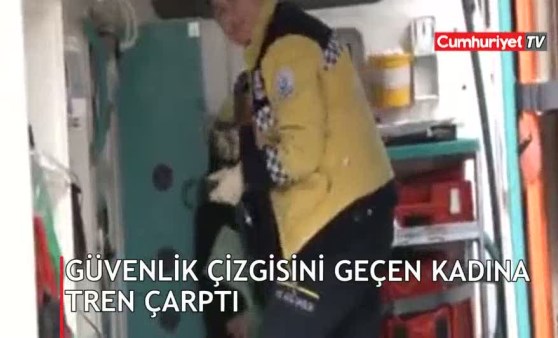 Güvenlik çizgisini geçen kadına tren çarptı