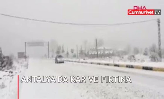 Antalya'da kar ve fırtına