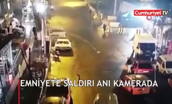 Emniyete saldırı anı kamerada