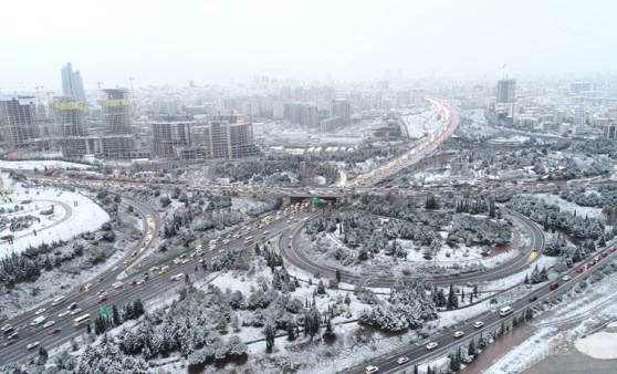 İstanbul’u kaplayan beyaz örtü havadan görüntülendi