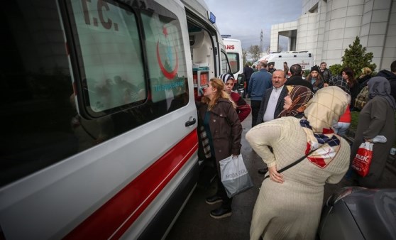 Yüzme havuzunda büyük panik! Onlarca çocuk hastanelik oldu