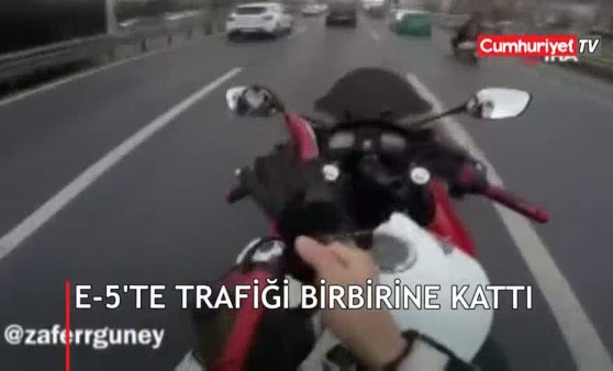 E-5'te trafiği birbirine kattı, sosyal medyadan paylaştı