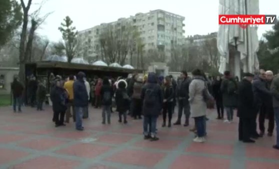 Oyuncu Erdoğan Sıcak son yolculuğuna uğurlandı