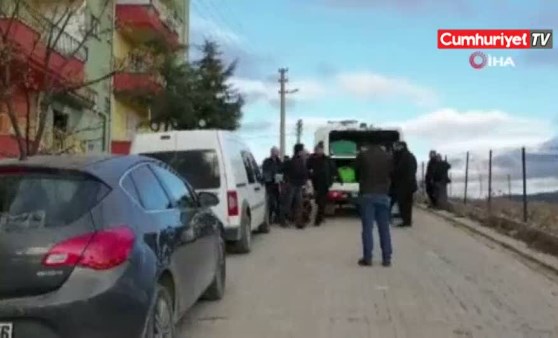 Birlikte yaşadığı kadını rehin aldı, polisi şehit etti