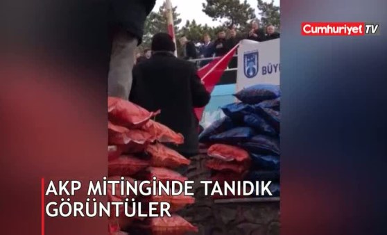 AKP mitinginde dikkat çeken görüntü