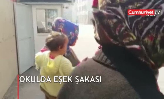 Okulda eşek şakası