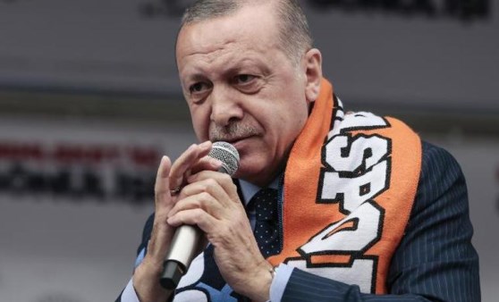 Erdoğan'ın mitinginde bedava çay kavgası