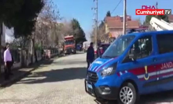 Silivri'de 2 kişi define ararken göçük altında kaldı (17.03.2019)(Video Haber)