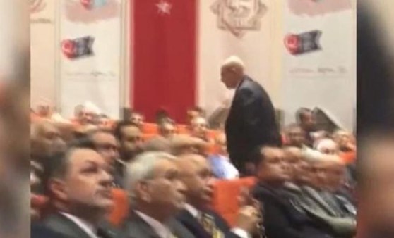 ATO Başkanı, Mansur Yavaş konuşurken salondan çıktı