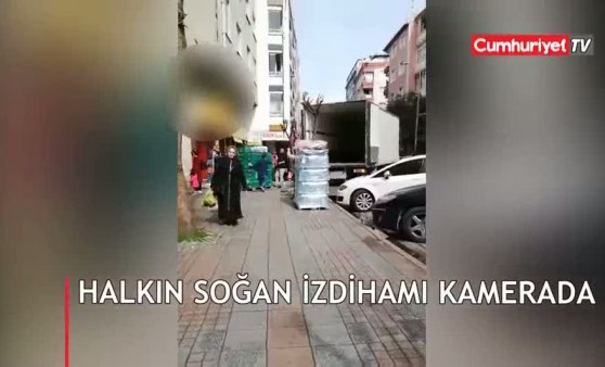 Sosyal medya bu videoyu konuşuyor! 'Varlık' izdihamı