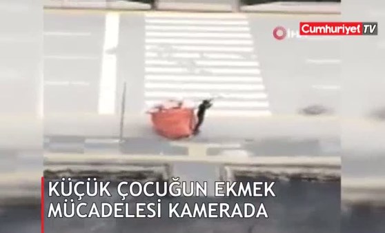 'Ekmek' böyle kazanılıyor... Bu görüntüler İzmir'de kaydedildi