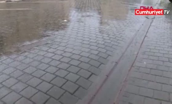 İstanbul'da yağmur ve dolu (20.04.2019)