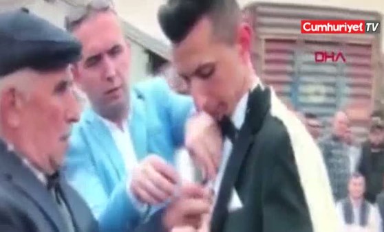 Fanatik damat, düğünden çıkıp maç izlemeye gitti