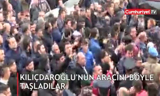 Kılıçdaroğlu'nun aracını taşa tuttular!