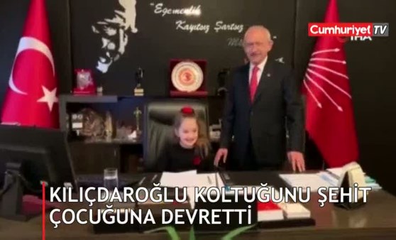 Kılıçdaroğlu koltuğunu şehit çocuğuna devretti