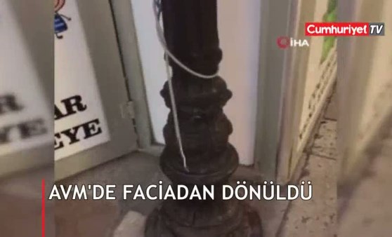 İstanbul'da AVM'de korkunç olay!