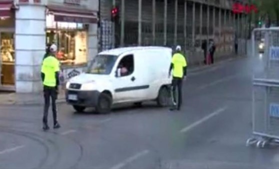 1 Mayıs nedeniyle İstanbul'da bazı yollar trafiğe kapatıldı! İşte alternatif güzergahlar