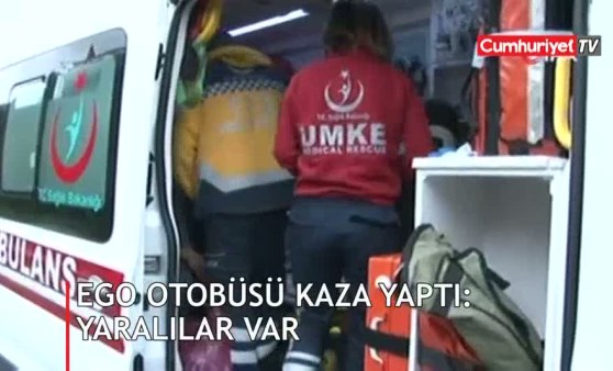 Halk otobüsü korkuluklara çarptı: 10 yaralı