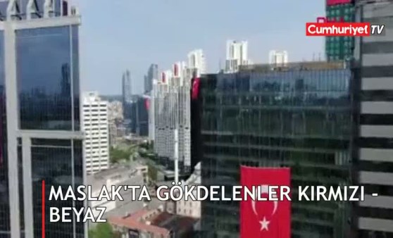 Maslak'ta gökdelenler Kırmızı - Beyaz (19.05.2019)