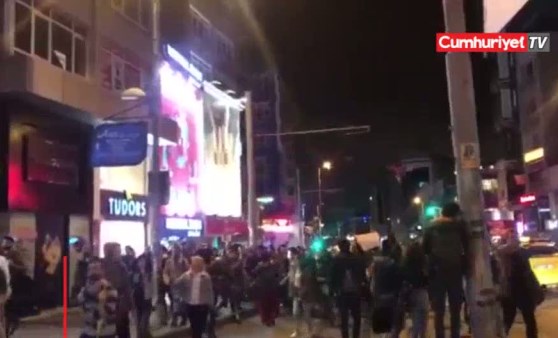 Kadıköy'de YSK protestosu