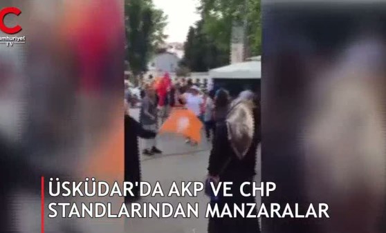 Üsküdar'da dikkat çeken anlar! AKP ve CHP standları cep telefonuyla böyle görüntülendi