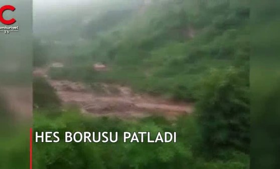 HES Borusu patladı: 2 kişi suya kapıldı. 4 ev yıkıldı