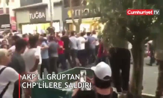 İmamoğlu'nun mitinginde AKP'li grup CHP'lilere saldırdı