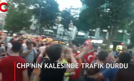 CHP'nin kalesinde trafik durdu!