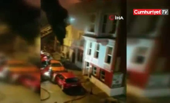 Kadıköy'de tarihi konakta yangın