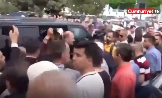 Soylu'ya memleketi Trabzon'da protesto