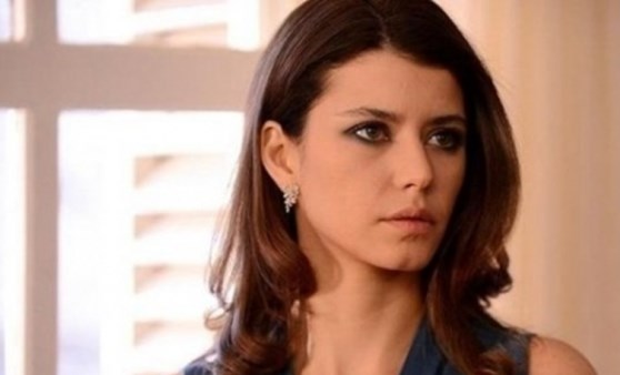 Beren Saat’i sarsan ölüm!