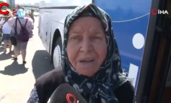 Yolcu otobüsü arıza yaptı: 4 saat beklediler