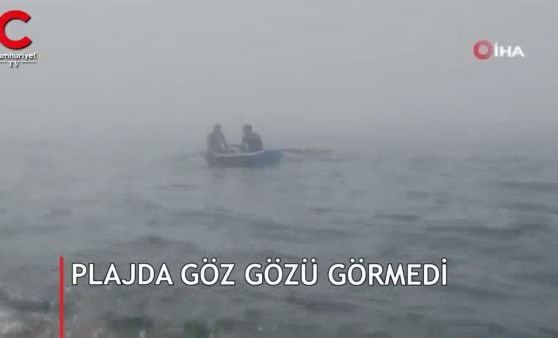 Plajda göz gözü görmedi! Şaşkına çeviren anlar kamerada