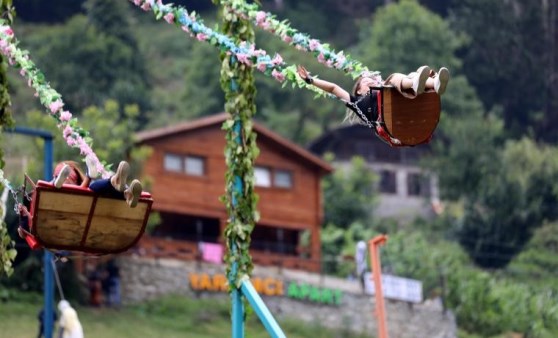 Ayder'de salıncak furyası için harekete geçiliyor